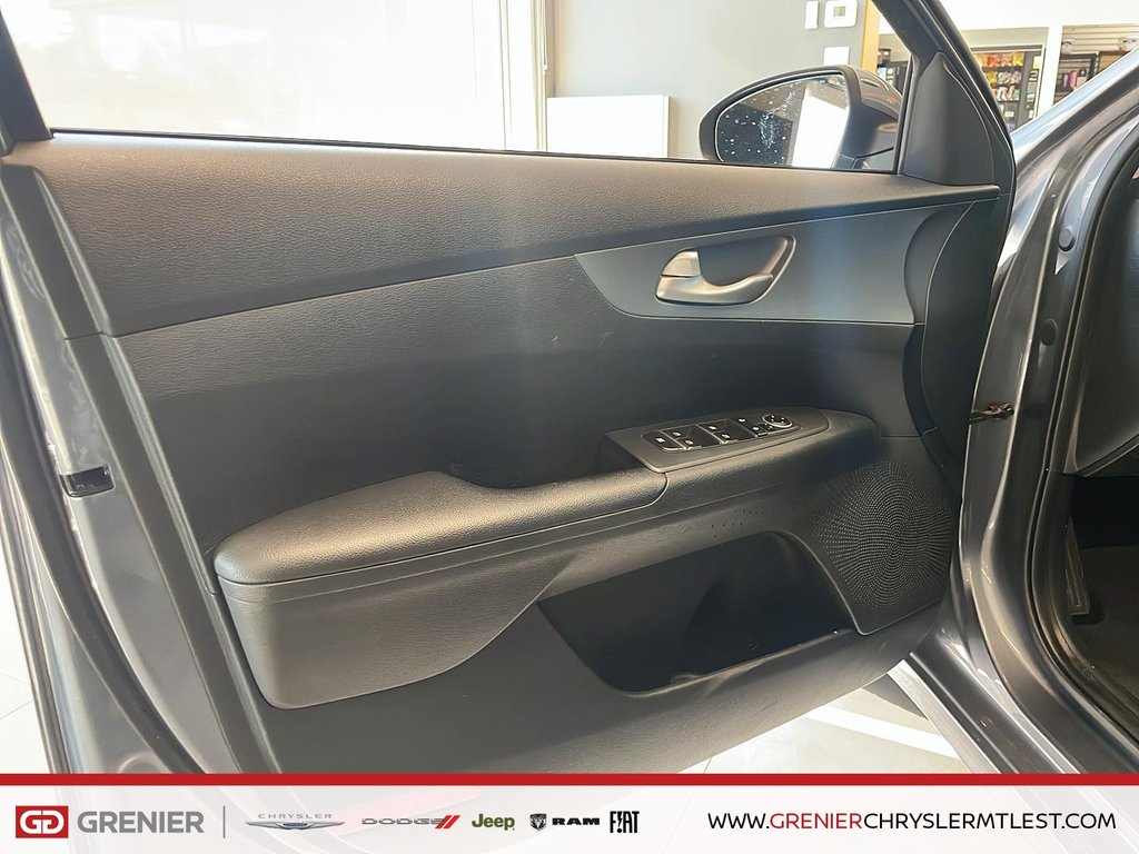 Kia Forte LX + BAS KILO + CARPLAY 2019 à Pointe-Aux-Trembles, Québec - 9 - w1024h768px