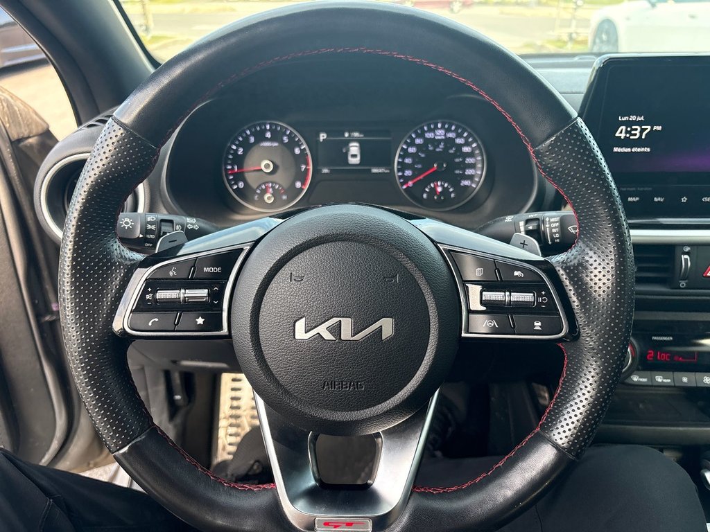2024 Kia Forte GT Limited in Pointe-Aux-Trembles, Quebec - 8 - w1024h768px