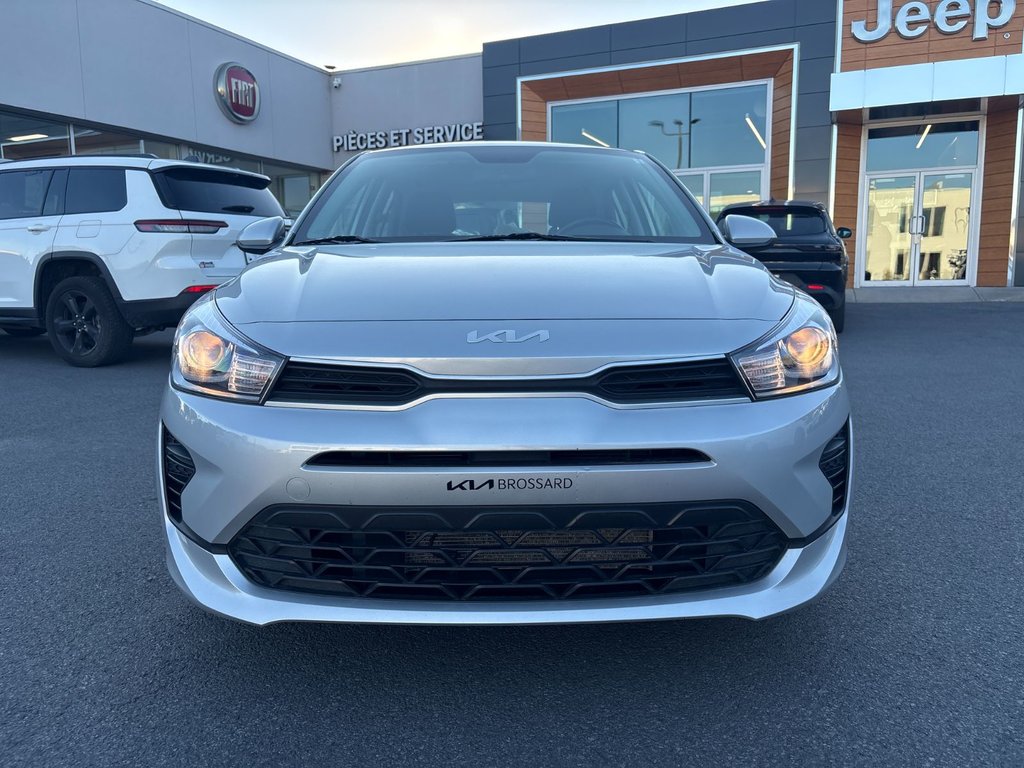 Kia Rio 5-door LX PREMIUM 2023 à Pointe-Aux-Trembles, Québec - 3 - w1024h768px