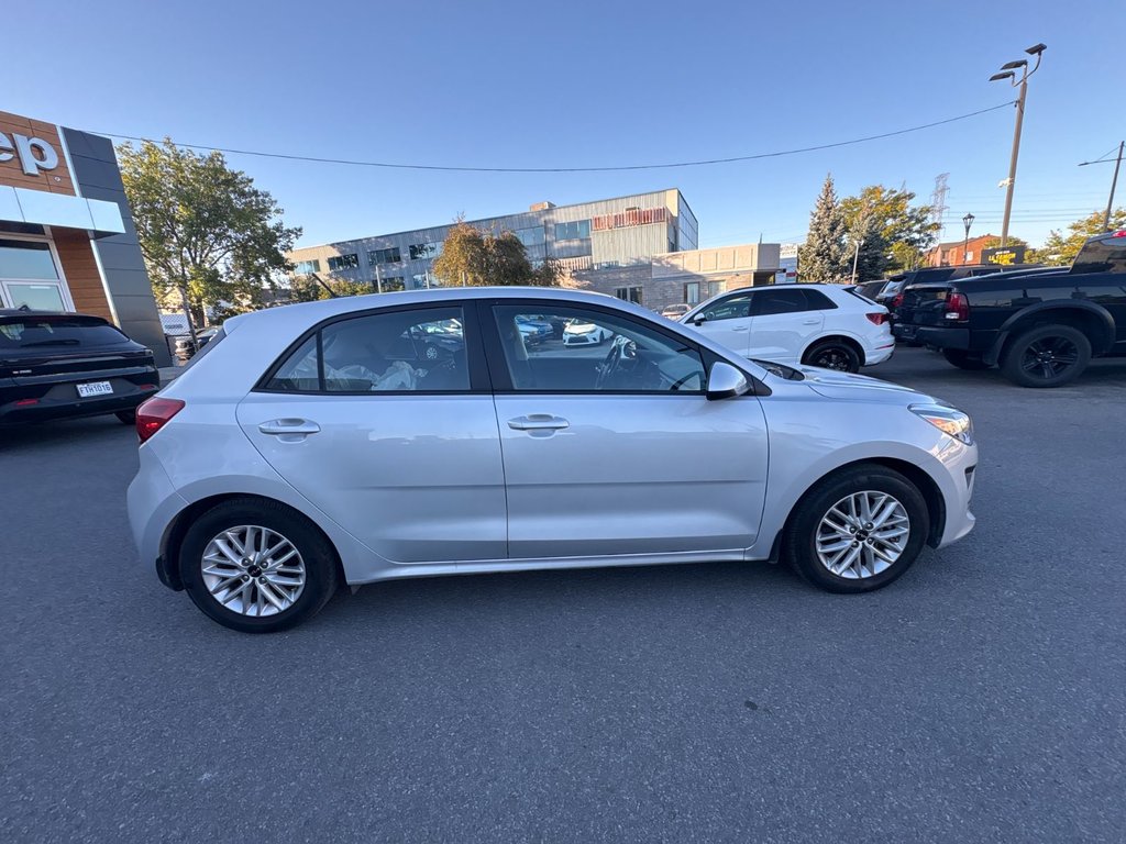 Kia Rio 5-door LX PREMIUM 2023 à Pointe-Aux-Trembles, Québec - 8 - w1024h768px