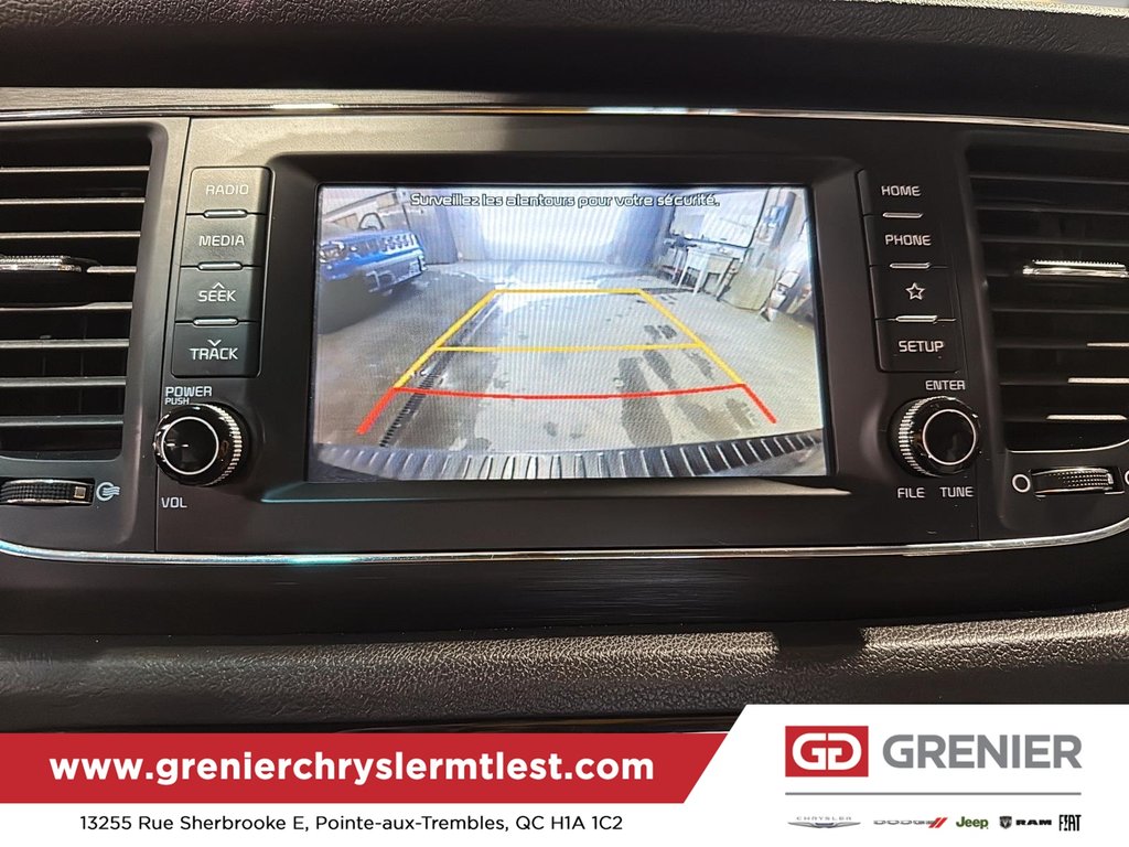 2020 Kia Sedona LX+ in Pointe-Aux-Trembles, Quebec - 15 - w1024h768px