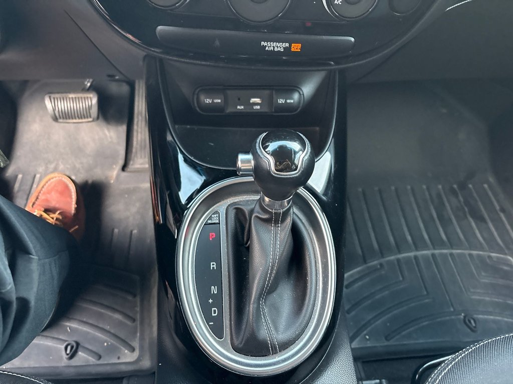 2019 Kia Soul in Pointe-Aux-Trembles, Quebec - 22 - w1024h768px