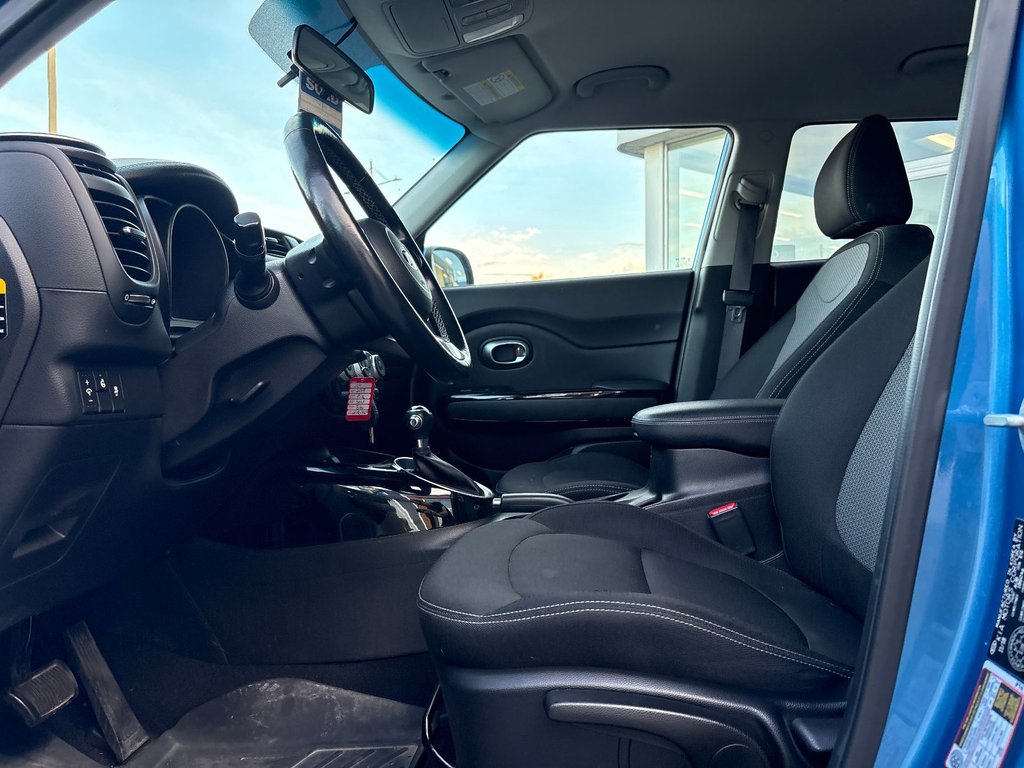 2019 Kia Soul in Pointe-Aux-Trembles, Quebec - 14 - w1024h768px