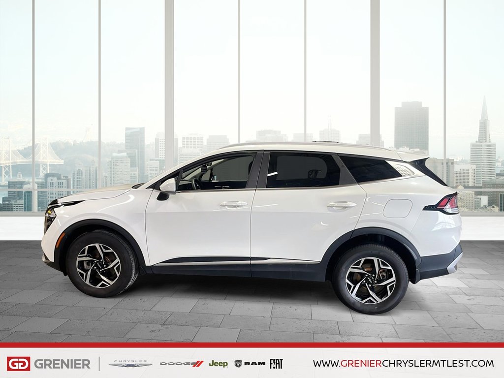Kia Sportage LX + FWD 2023 à Pointe-Aux-Trembles, Québec - 6 - w1024h768px