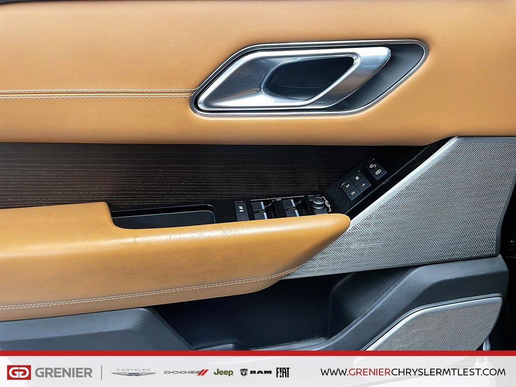 Land Rover Range Rover Velar R-DYNAMIC HSE + AWD + TOIT OUVRANT PANO 2018 à Pointe-Aux-Trembles, Québec - 9 - w1024h768px