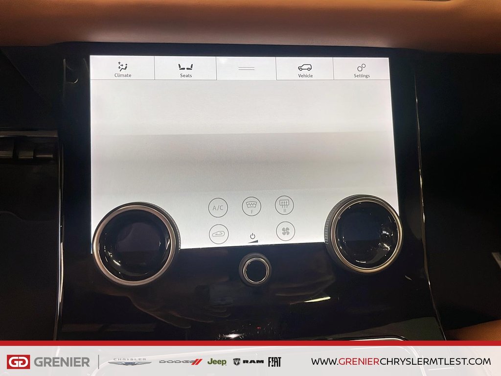Land Rover Range Rover Velar R-DYNAMIC HSE + AWD + TOIT OUVRANT PANO 2018 à Pointe-Aux-Trembles, Québec - 14 - w1024h768px