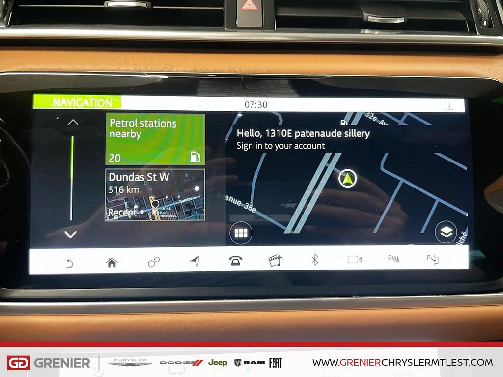 Land Rover Range Rover Velar R-DYNAMIC HSE + AWD + TOIT OUVRANT PANO 2018 à Pointe-Aux-Trembles, Québec - 18 - w1024h768px