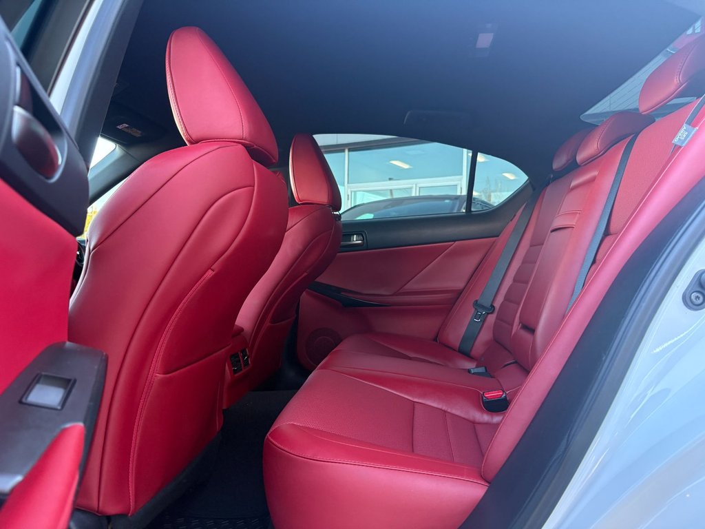 Lexus IS 300 F SPORT 2021 à Pointe-Aux-Trembles, Québec - 10 - w1024h768px