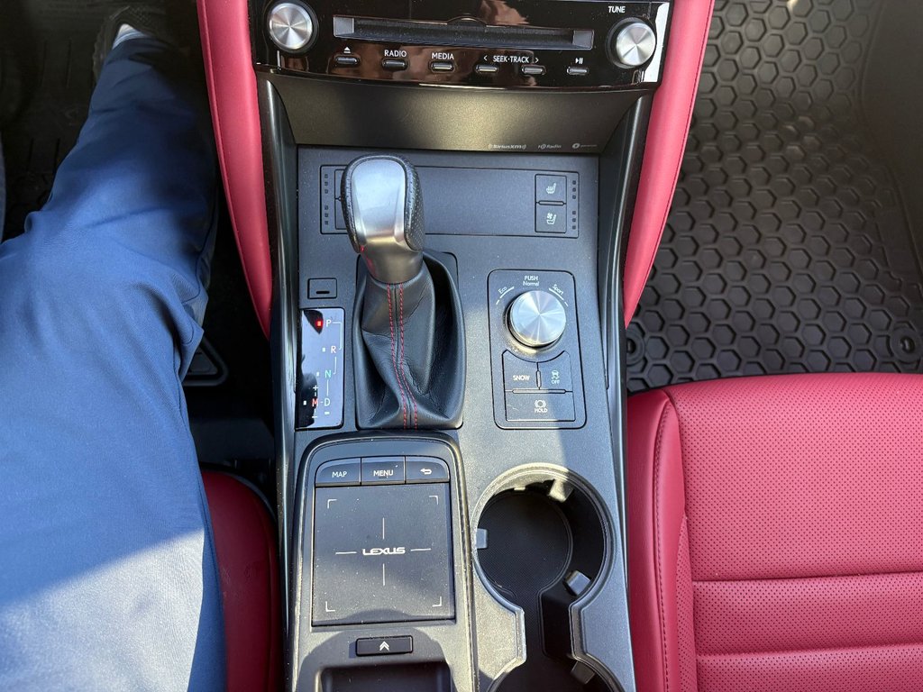 2023 Lexus IS IS 300 F SPORT 2 in Pointe-Aux-Trembles, Quebec - 25 - w1024h768px