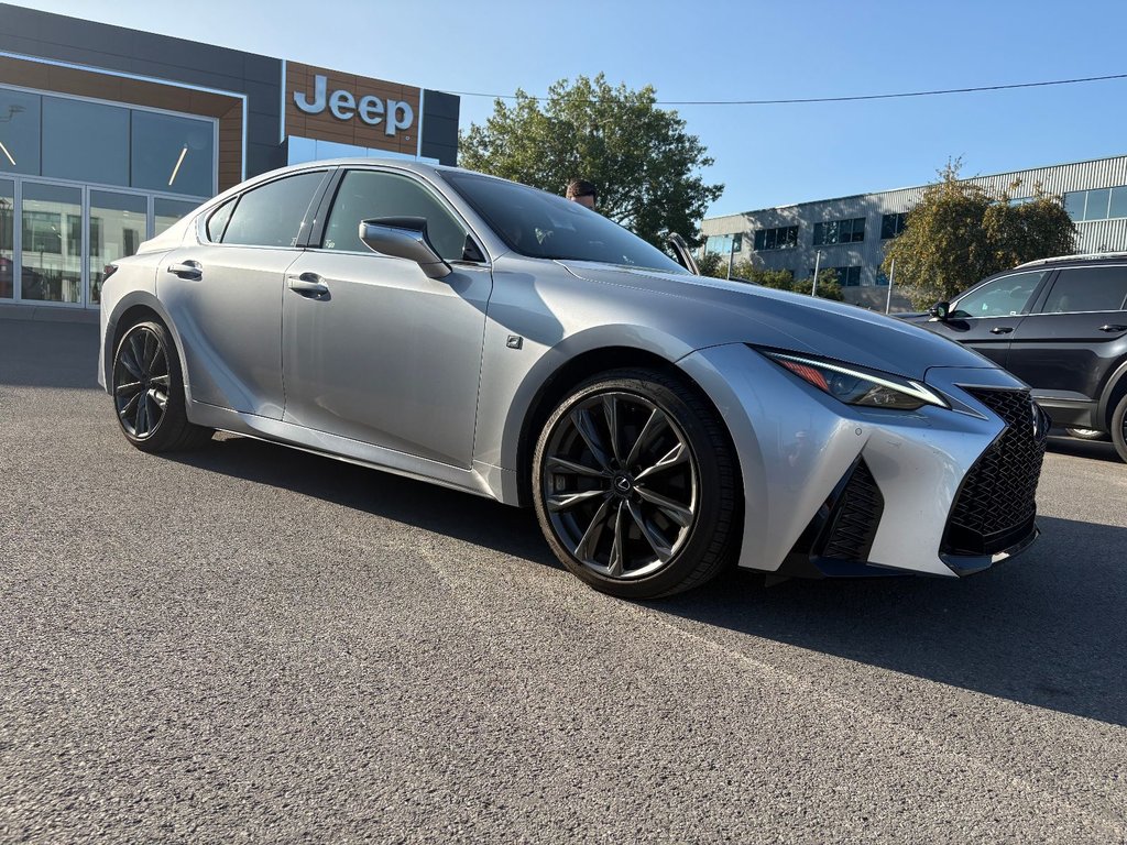 2023 Lexus IS IS 300 F SPORT 2 in Pointe-Aux-Trembles, Quebec - 7 - w1024h768px