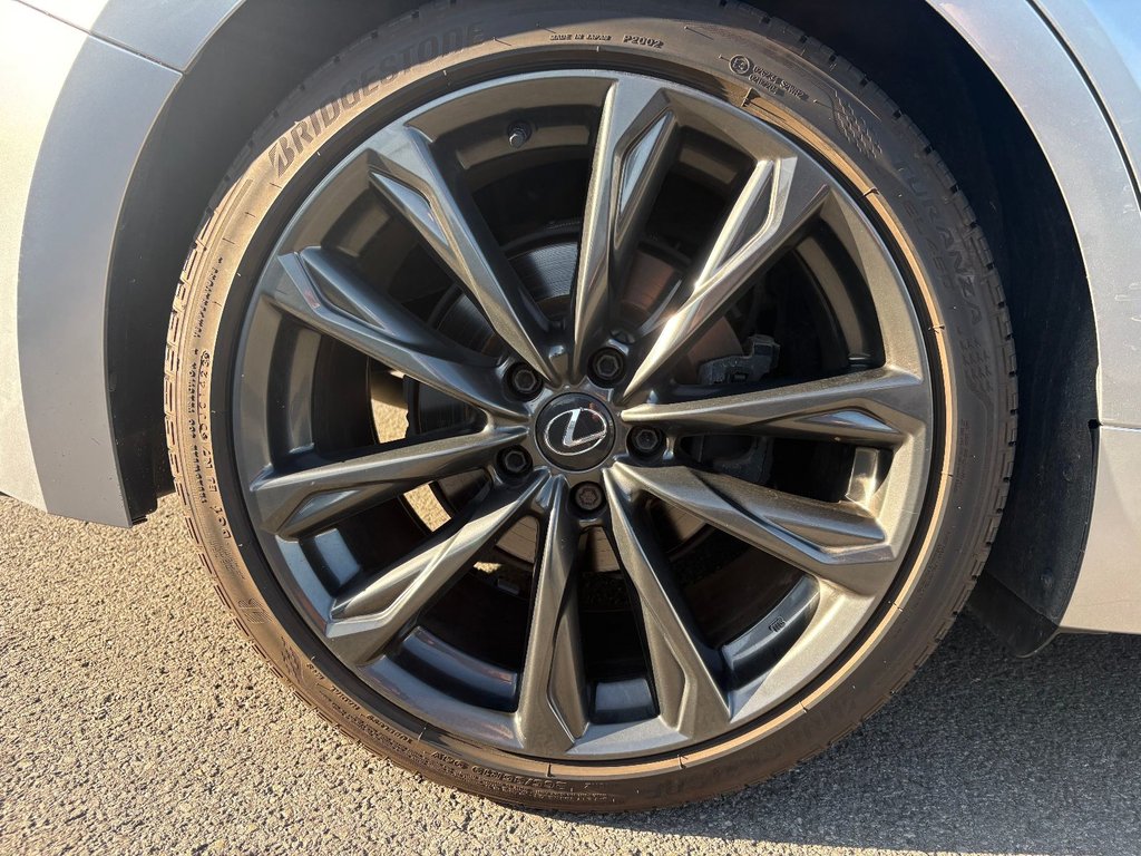 2023 Lexus IS IS 300 F SPORT 2 in Pointe-Aux-Trembles, Quebec - 9 - w1024h768px