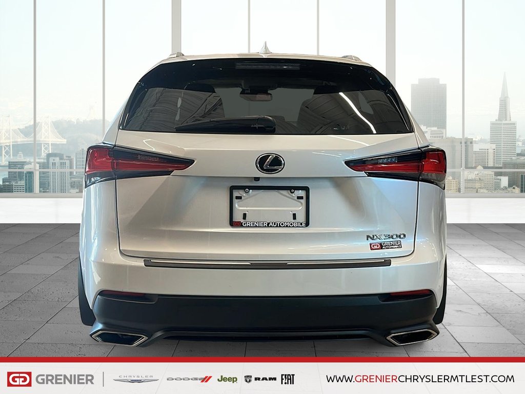 2020 Lexus NX NX 300 + TOIT OUVRANT + CARPLAY in Pointe-Aux-Trembles, Quebec - 3 - w1024h768px