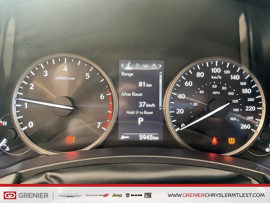 2020 Lexus NX NX 300 + TOIT OUVRANT + CARPLAY in Pointe-Aux-Trembles, Quebec - 10 - w1024h768px