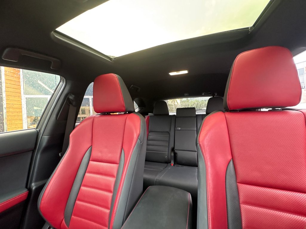 2021 Lexus NX NX 300 in Pointe-Aux-Trembles, Quebec - 14 - w1024h768px