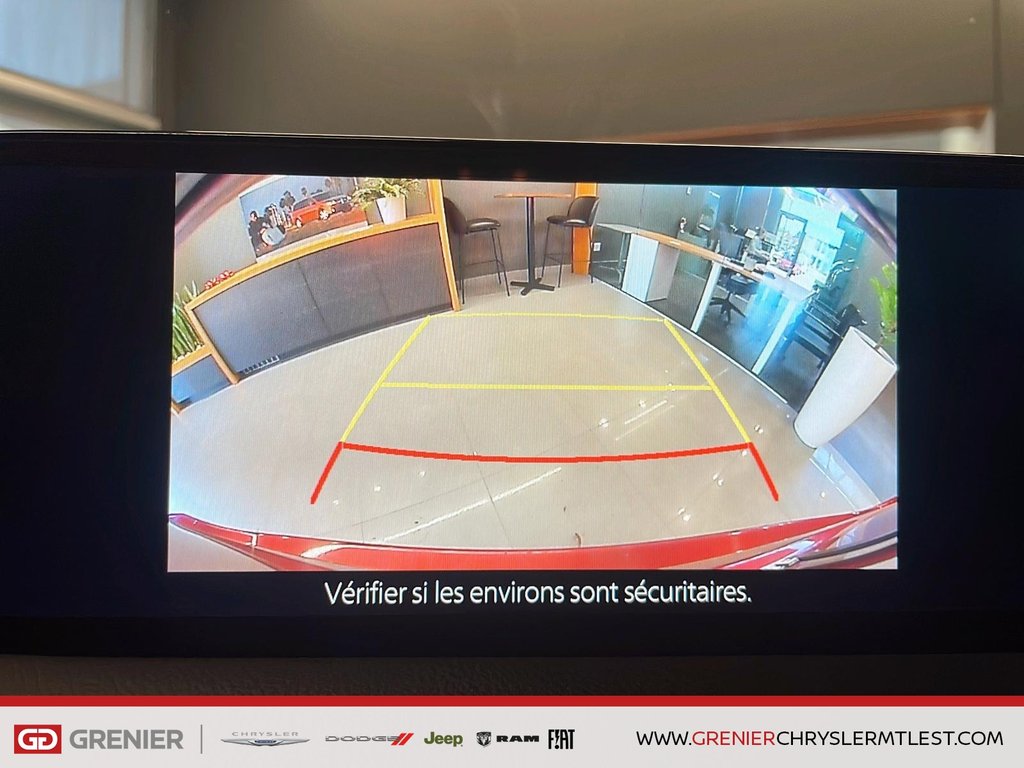 2022 Mazda CX-5 GS + AWD + TOIT OUVRANT + CUIR in Pointe-Aux-Trembles, Quebec - 13 - w1024h768px