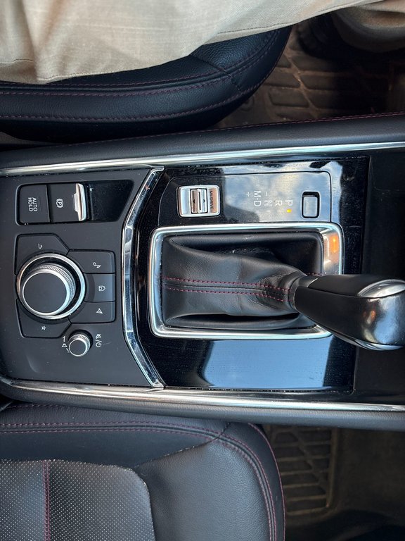 2022 Mazda CX-5 KURO in Pointe-Aux-Trembles, Quebec - 25 - w1024h768px