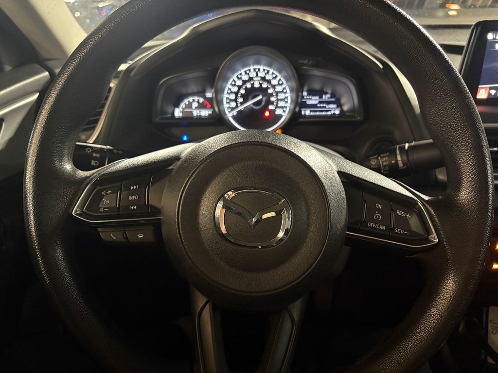 2018 Mazda Mazda3 GX in Pointe-Aux-Trembles, Quebec - 9 - w1024h768px