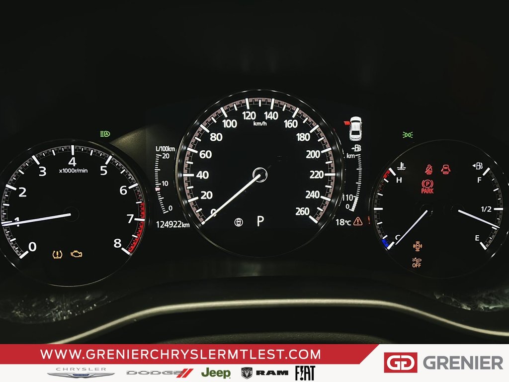 2019 Mazda Mazda3 GT + AWD + AUTOMATIQUE + TOIT OUVRANT in Pointe-Aux-Trembles, Quebec - 12 - w1024h768px