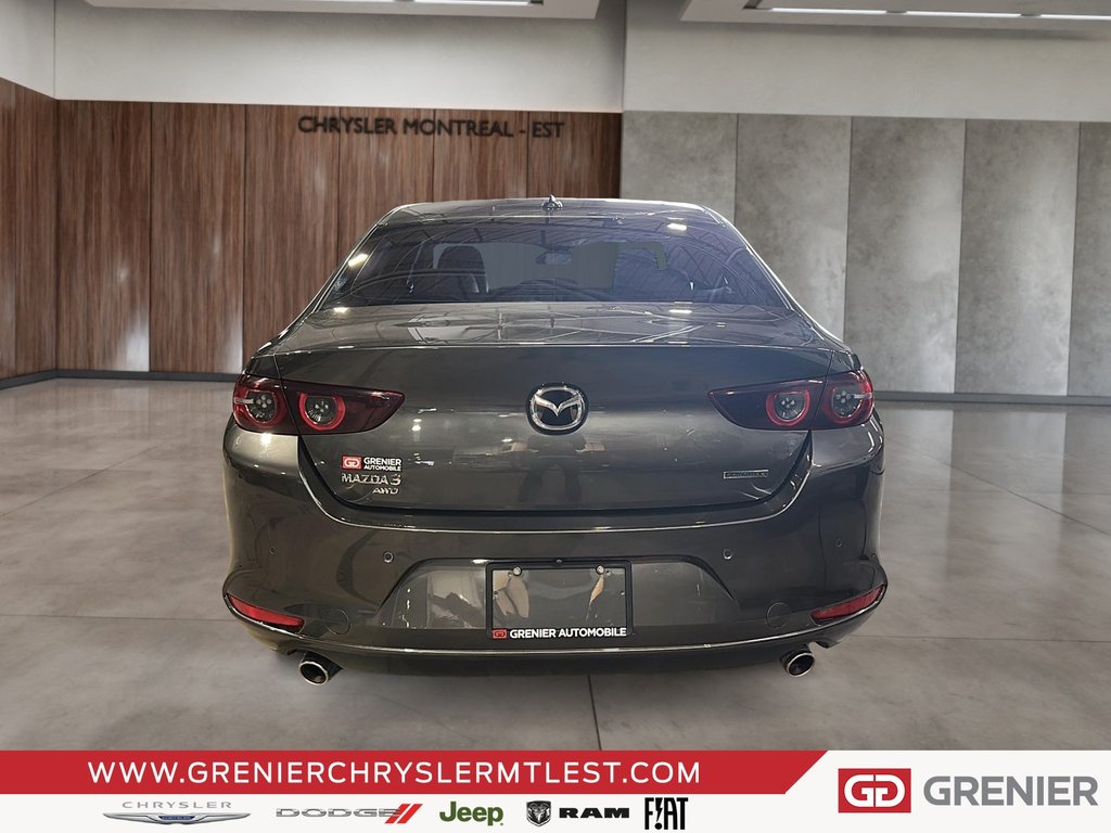 2019 Mazda Mazda3 GT + AWD + AUTOMATIQUE + TOIT OUVRANT in Pointe-Aux-Trembles, Quebec - 3 - w1024h768px
