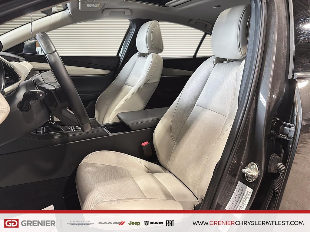 2019 Mazda Mazda3 GT + AWD + AUTOMATIQUE + TOIT OUVRANT in Pointe-Aux-Trembles, Quebec - 7 - w1024h768px