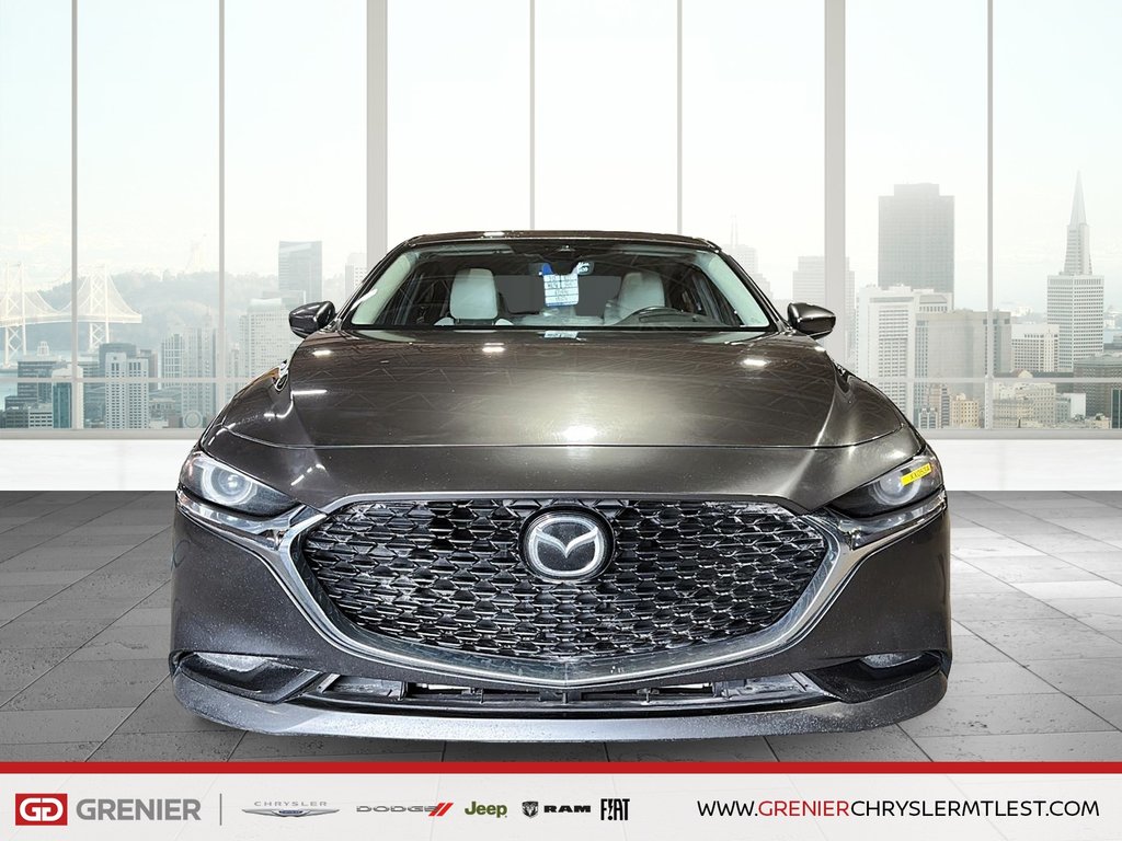 2019 Mazda Mazda3 GT + AWD + AUTOMATIQUE + TOIT OUVRANT in Pointe-Aux-Trembles, Quebec - 2 - w1024h768px