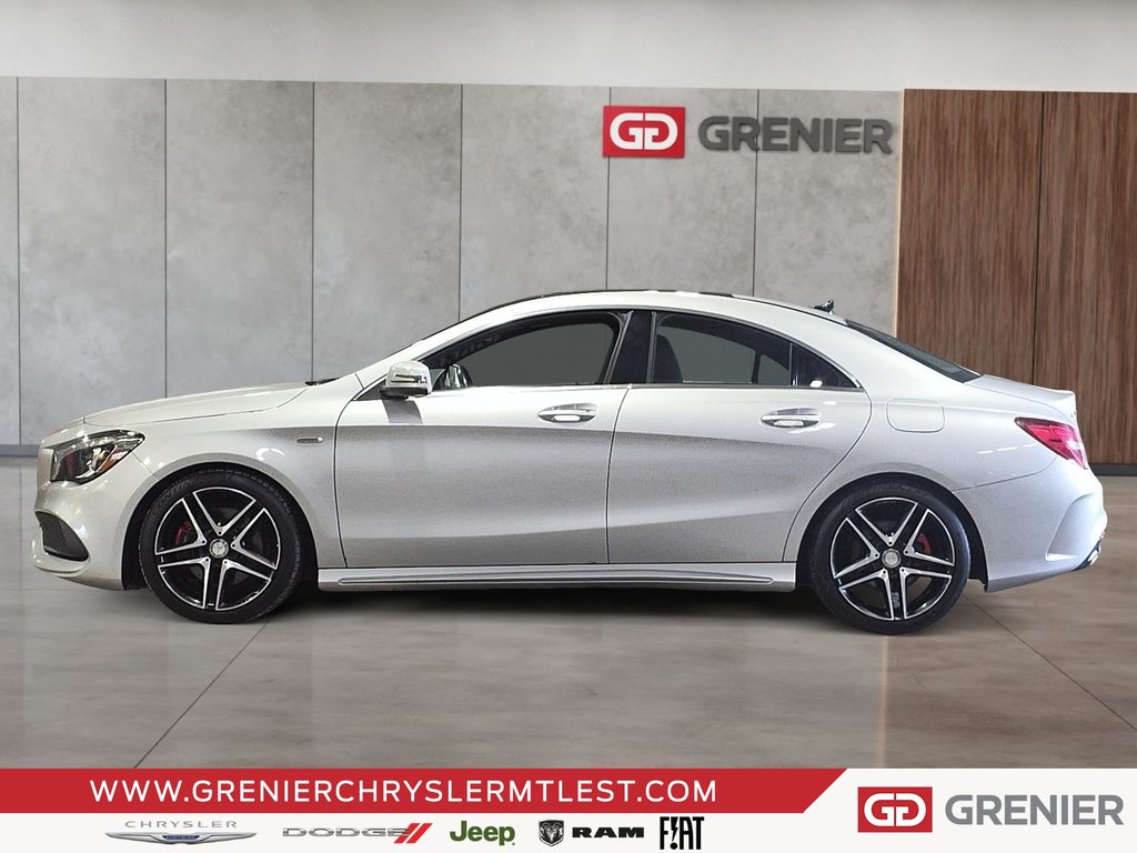 Mercedes-Benz CLA CLA 250 4MATIC + CUIR + TOIT OUVRANT PANO 2017 à Pointe-Aux-Trembles, Québec - 5 - w1024h768px