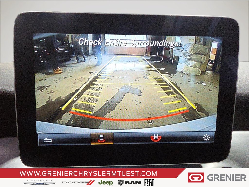 Mercedes-Benz CLA CLA 250 4MATIC + CUIR + TOIT OUVRANT PANO 2017 à Pointe-Aux-Trembles, Québec - 12 - w1024h768px