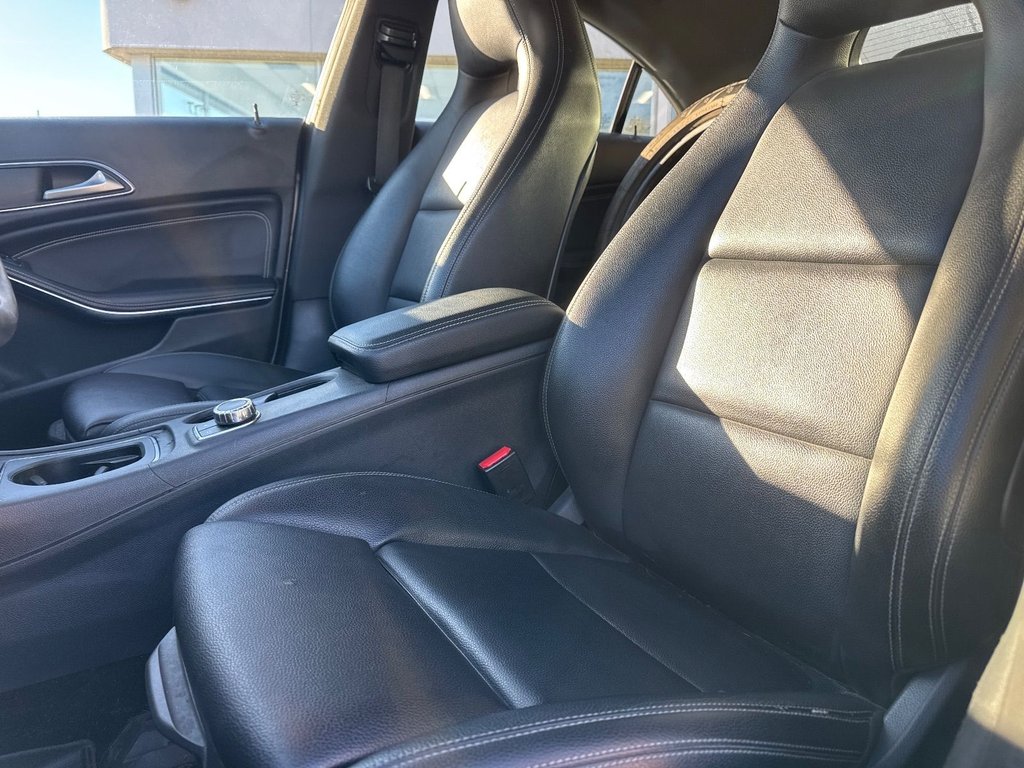 2017 Mercedes-Benz CLA CLA 250 in Pointe-Aux-Trembles, Quebec - 8 - w1024h768px