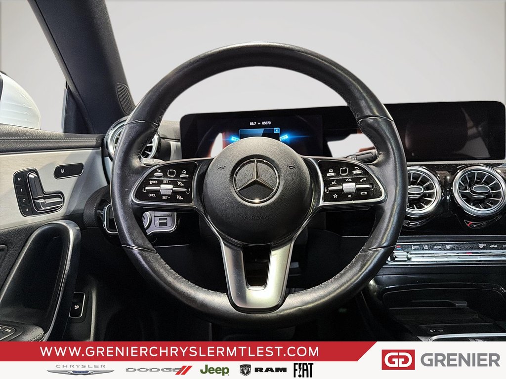 2023 Mercedes-Benz CLA CLA 250 + AWD + CUIR + TOIT OUVRANT PANO in Pointe-Aux-Trembles, Quebec - 11 - w1024h768px