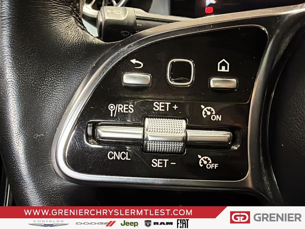 2023 Mercedes-Benz CLA CLA 250 + AWD + CUIR + TOIT OUVRANT PANO in Pointe-Aux-Trembles, Quebec - 13 - w1024h768px