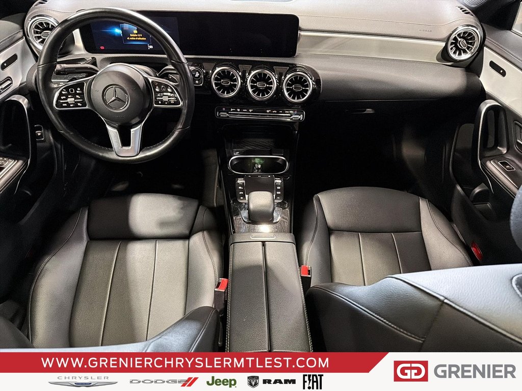 2023 Mercedes-Benz CLA CLA 250 + AWD + CUIR + TOIT OUVRANT PANO in Pointe-Aux-Trembles, Quebec - 9 - w1024h768px
