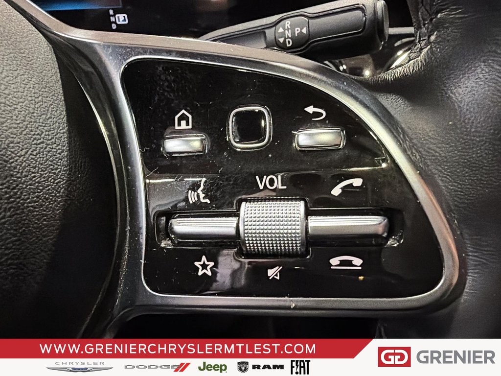 2023 Mercedes-Benz CLA CLA 250 + AWD + CUIR + TOIT OUVRANT PANO in Pointe-Aux-Trembles, Quebec - 12 - w1024h768px