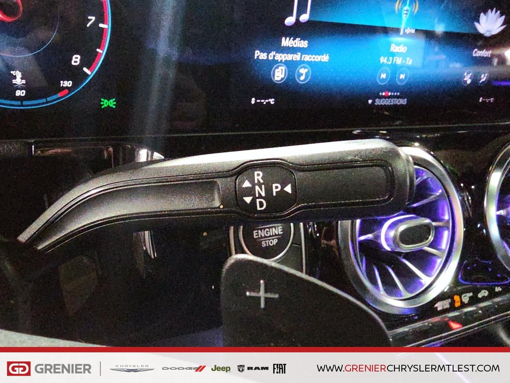 2021 Mercedes-Benz GLA GLA 250 + 4MATIC + TOIT OUVRANT PANO in Pointe-Aux-Trembles, Quebec - 12 - w1024h768px