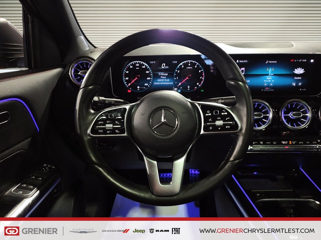2021 Mercedes-Benz GLA GLA 250 + 4MATIC + TOIT OUVRANT PANO in Pointe-Aux-Trembles, Quebec - 9 - w1024h768px