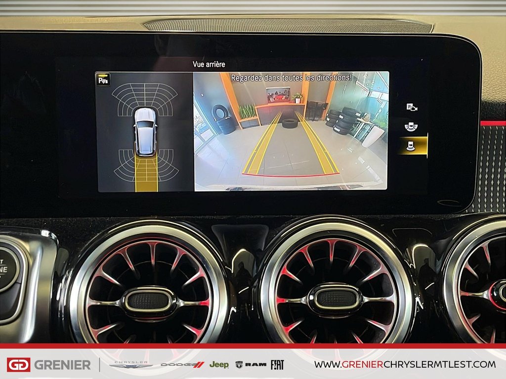 Mercedes-Benz GLB GLB 250 + AWD + TOIT OUVRANT PANO 2023 à Pointe-Aux-Trembles, Québec - 15 - w1024h768px