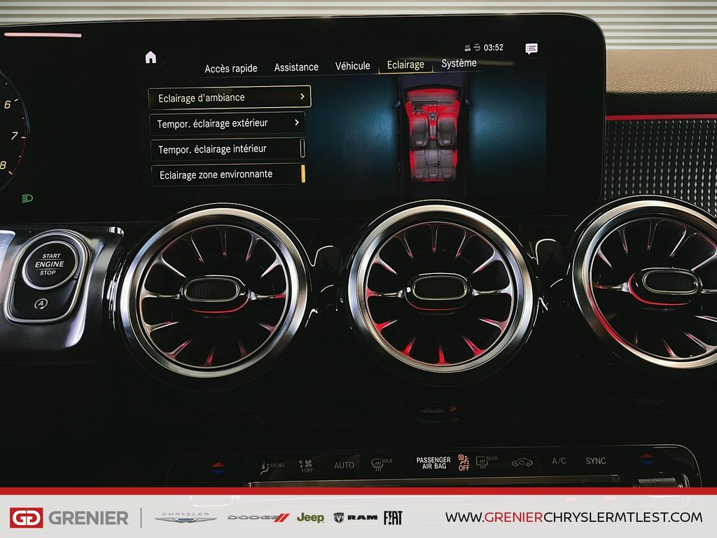 Mercedes-Benz GLB GLB 250 + AWD + TOIT OUVRANT PANO 2023 à Pointe-Aux-Trembles, Québec - 17 - w1024h768px