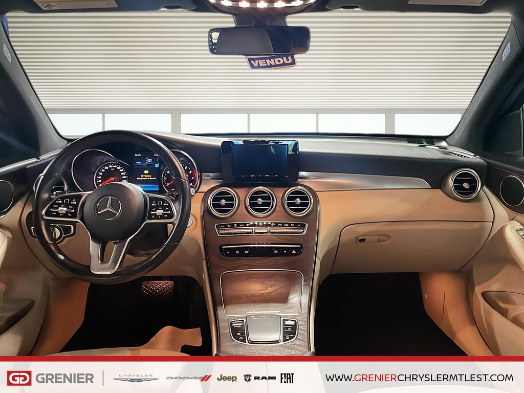2020 Mercedes-Benz GLC GLC 300 + AWD + CUIR + CARPLAY in Pointe-Aux-Trembles, Quebec - 8 - w1024h768px