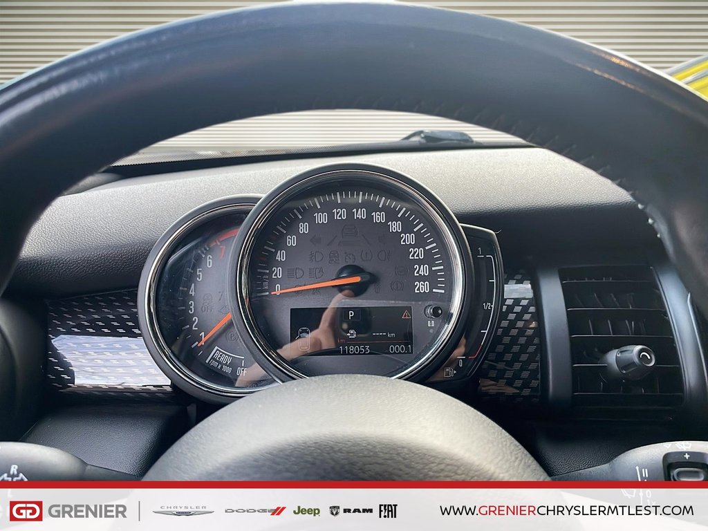 2019 MINI 3 Door COOPER S + TOIT OUVRANT PANO in Pointe-Aux-Trembles, Quebec - 9 - w1024h768px