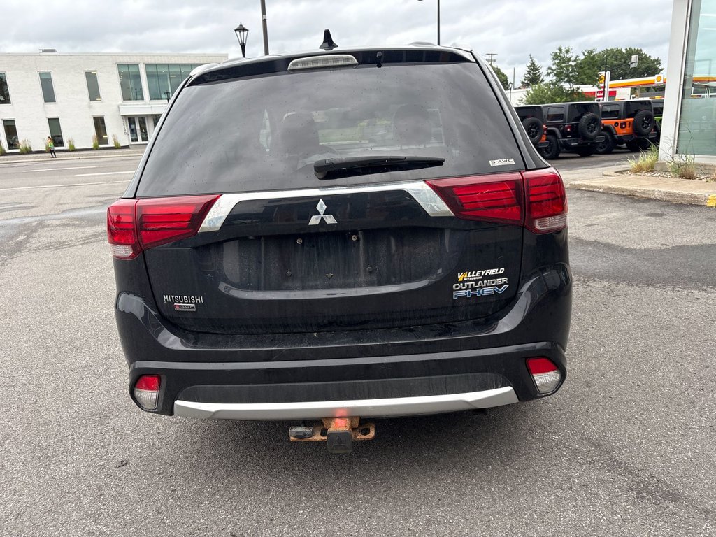2018 Mitsubishi Outlander PHEV GT in Pointe-Aux-Trembles, Quebec - 10 - w1024h768px