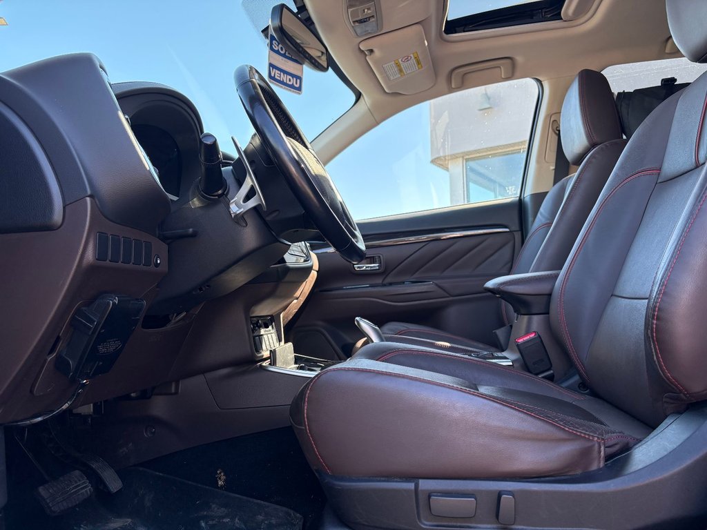 Mitsubishi Outlander PHEV  2018 à Pointe-Aux-Trembles, Québec - 17 - w1024h768px