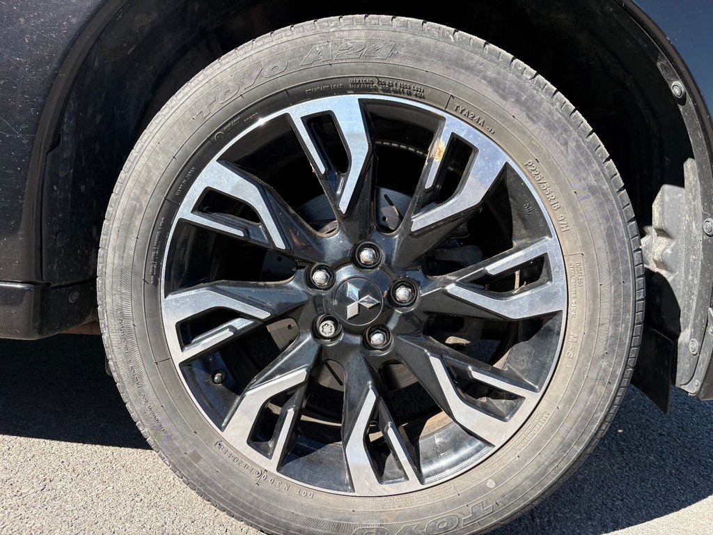 Mitsubishi Outlander PHEV  2018 à Pointe-Aux-Trembles, Québec - 15 - w1024h768px