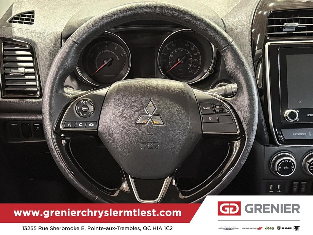2023 Mitsubishi RVR SEL AWD in Pointe-Aux-Trembles, Quebec - 13 - w1024h768px