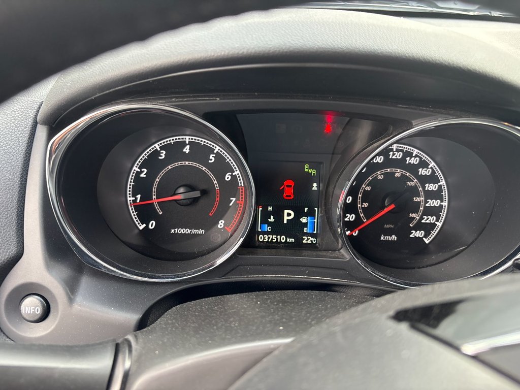 Mitsubishi RVR SEL AWD 2023 à Pointe-Aux-Trembles, Québec - 13 - w1024h768px