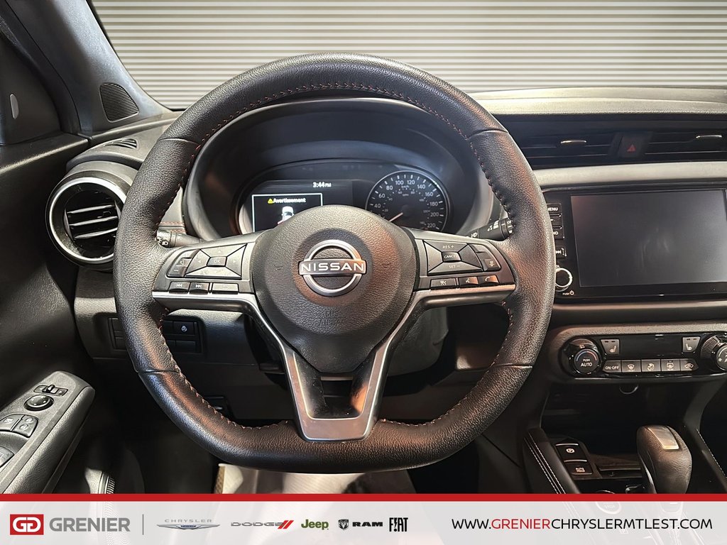 2023 Nissan Kicks SR + FWD + CUIR + CARPLAY in Pointe-Aux-Trembles, Quebec - 8 - w1024h768px