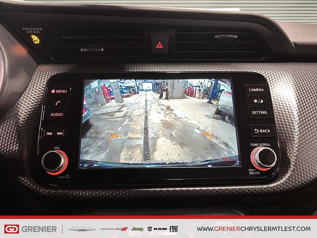 Nissan Kicks PLAY SV +  DEMARREUR + CARPLAY 2025 à Pointe-Aux-Trembles, Québec - 12 - w1024h768px