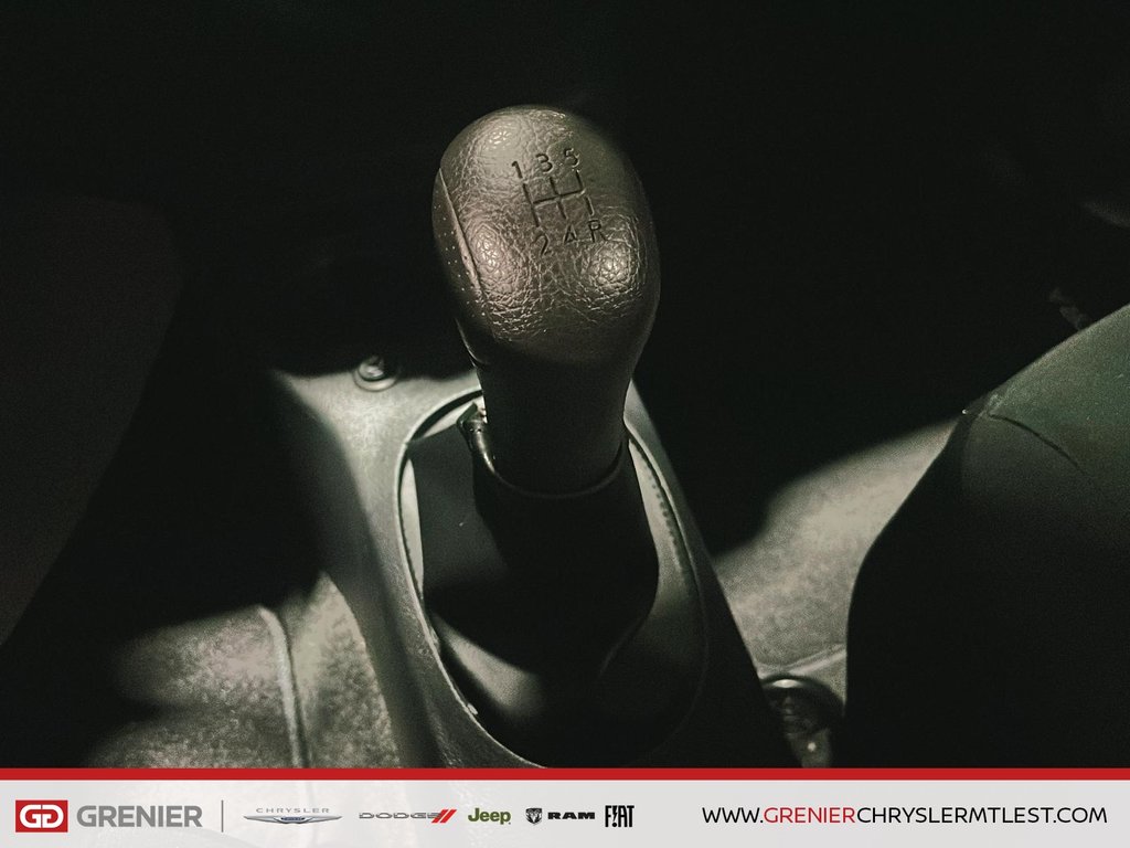 2019 Nissan Micra S + TRANSMISSION MANUELLE in Pointe-Aux-Trembles, Quebec - 12 - w1024h768px