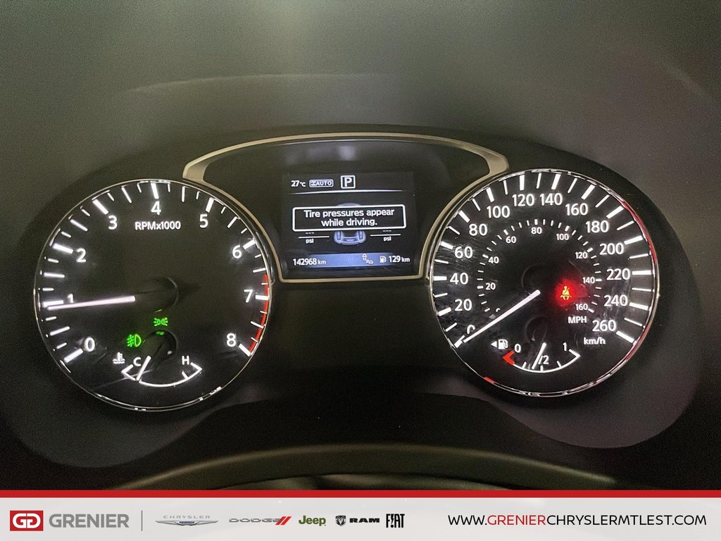 2017 Nissan Pathfinder SL + 4RM + CUIR + ATTACHE-REMORQUE in Pointe-Aux-Trembles, Quebec - 10 - w1024h768px