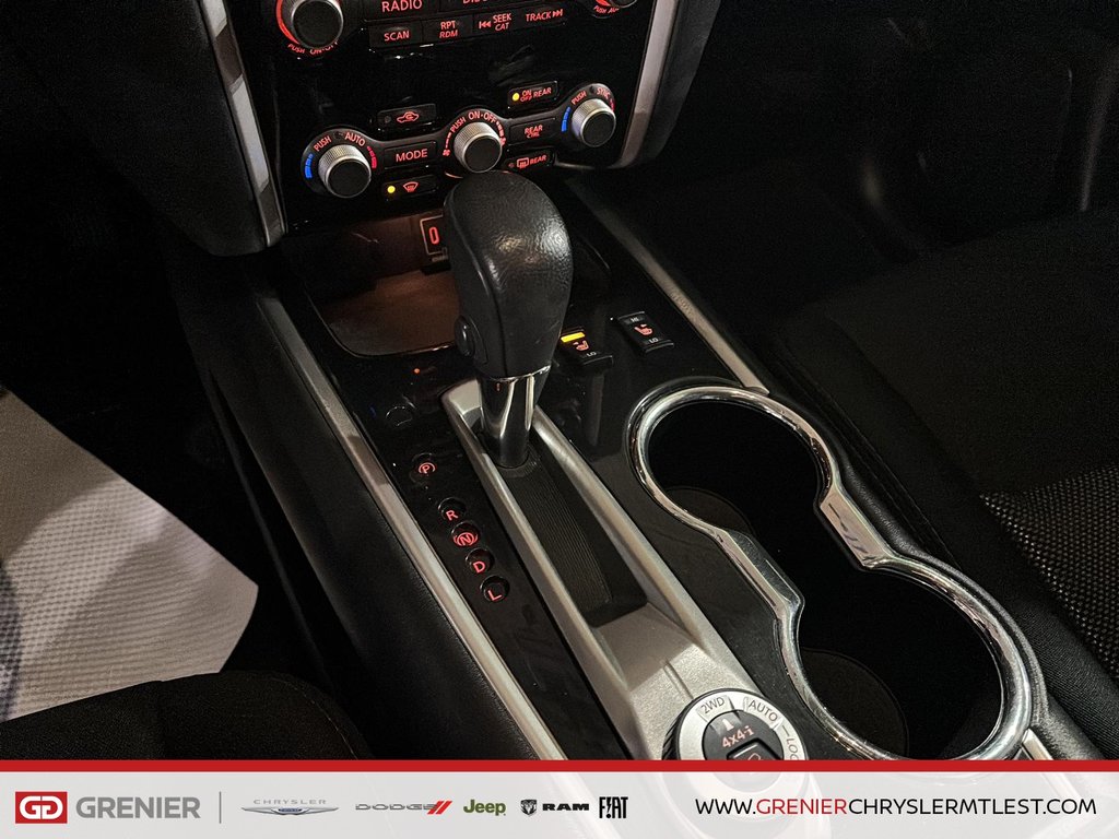 Nissan Pathfinder SV + AWD + ATTACHE-REMORQUE 2019 à Pointe-Aux-Trembles, Québec - 14 - w1024h768px