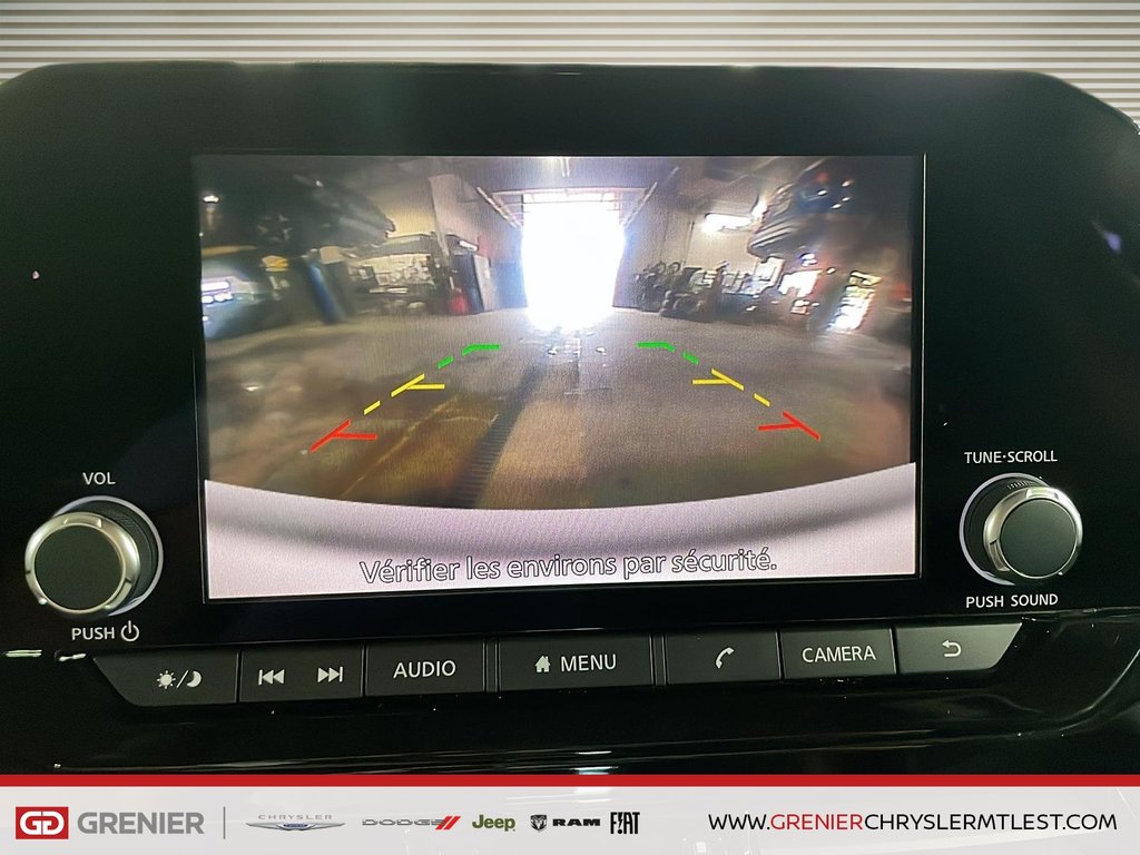 2022 Nissan Pathfinder S + AWD + NAVIGATION GPS + CARPLAY in Pointe-Aux-Trembles, Quebec - 16 - w1024h768px