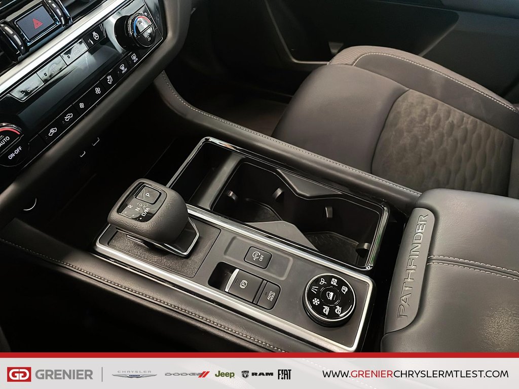 2024 Nissan Pathfinder SV + AWD + TOIT OUVRANT PANO + CARPLAY in Pointe-Aux-Trembles, Quebec - 15 - w1024h768px